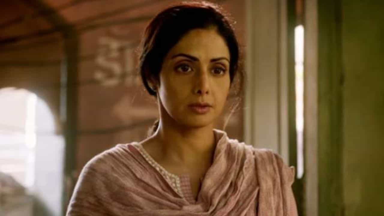 জাহ্নবীর এ কোন রূপ! মেয়ের মুখের ভাষা শুনে চমক গিয়েছিলেন শ্রীদেবী জাহ্নবীর এ কোন রূপ! মেয়ের মুখের ভাষা শুনে চমক গিয়েছিলেন শ্রীদেবী