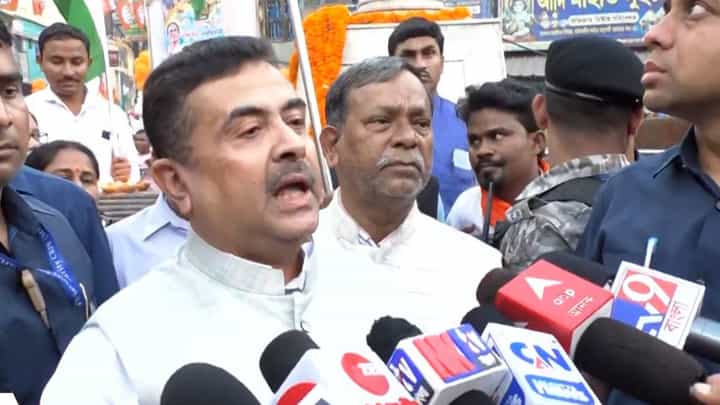 Suvendu : নেতাজীর কথা বলতে গিয়ে কেন বাংলাদেশের প্রসঙ্গ শুভেন্দুর মুখে? Suvendu : নেতাজীর কথা বলতে গিয়ে কেন বাংলাদেশের প্রসঙ্গ শুভেন্দুর মুখে?