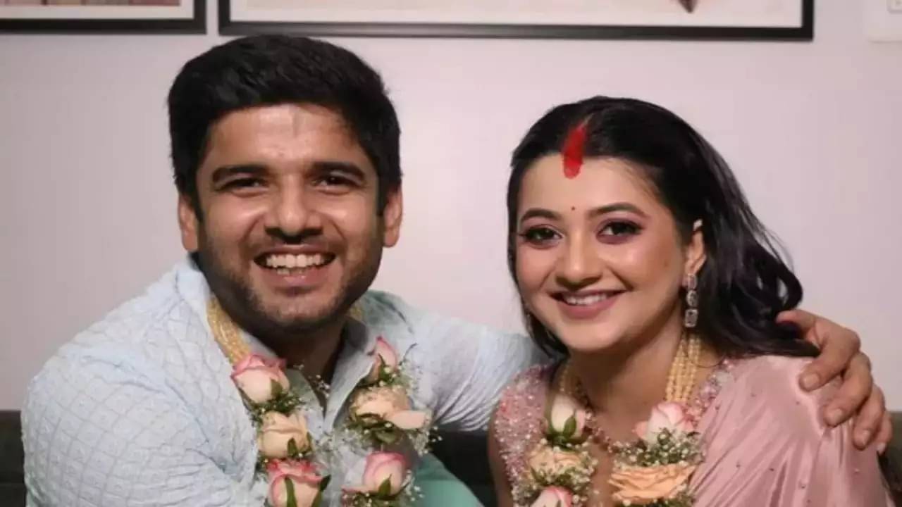 অনামিকার সঙ্গে পেতেছেন সংসার, তবে জানেন কি, আগে একবার বিয়ে ভাঙে উদয়ের