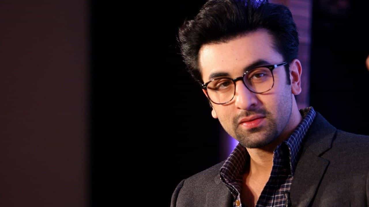 বলিউডের অন্দরমহল নিয়ে বিস্ফোরক রণবীর, কোন প্রথা এড়িয়ে চলেন নায়ক? বলিউডের অন্দরমহল নিয়ে বিস্ফোরক রণবীর, কোন প্রথা এড়িয়ে চলেন নায়ক?