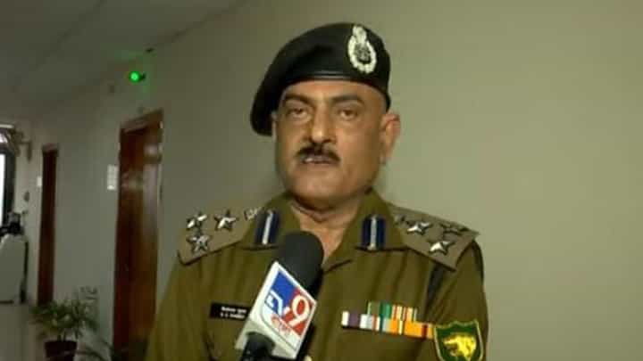 BSF : বাঙ্কার খুঁজে পাওয়া নিয়ে কী বললেন বিএসএফ অফিসার? BSF : বাঙ্কার খুঁজে পাওয়া নিয়ে কী বললেন বিএসএফ অফিসার?