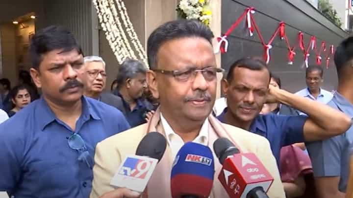 Firhad Hakim News: তৃণমূল আর অমূলের কোনও ব্যাপার নেই, যদি কেউ অন্যায় করে থাকে...: ফিরহাদ Firhad Hakim News: তৃণমূল আর অমূলের কোনও ব্যাপার নেই, যদি কেউ অন্যায় করে থাকে...: ফিরহাদ