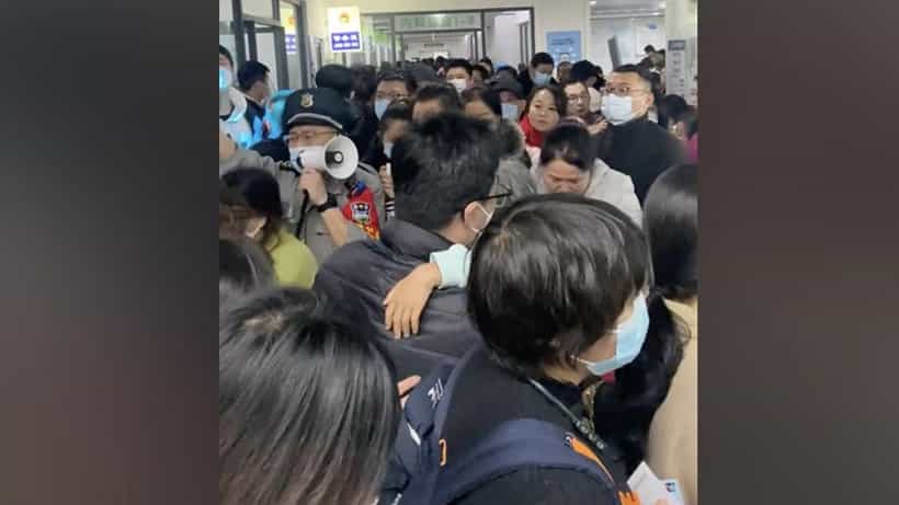 China Virus Outbreak: দ্বিতীয় করোনা চলে এল কী? চিনে ফের নতুন ভাইরাসের দাপাদাপি, হাসপাতাল-শ্মশানে উপচে পড়া ভিড়!