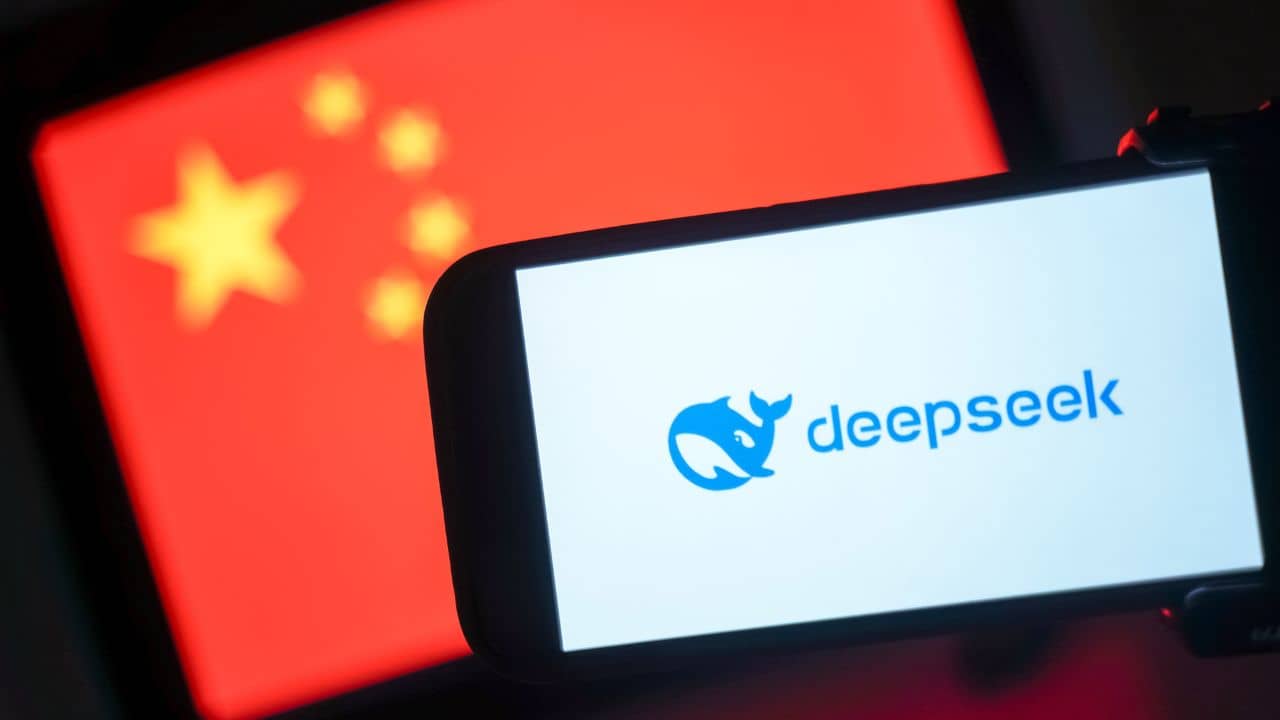 DeepSeek AI: Chat GPT এখন অতীত! ভারতে এবার হইচই ফেলল নতুন চিনা AI