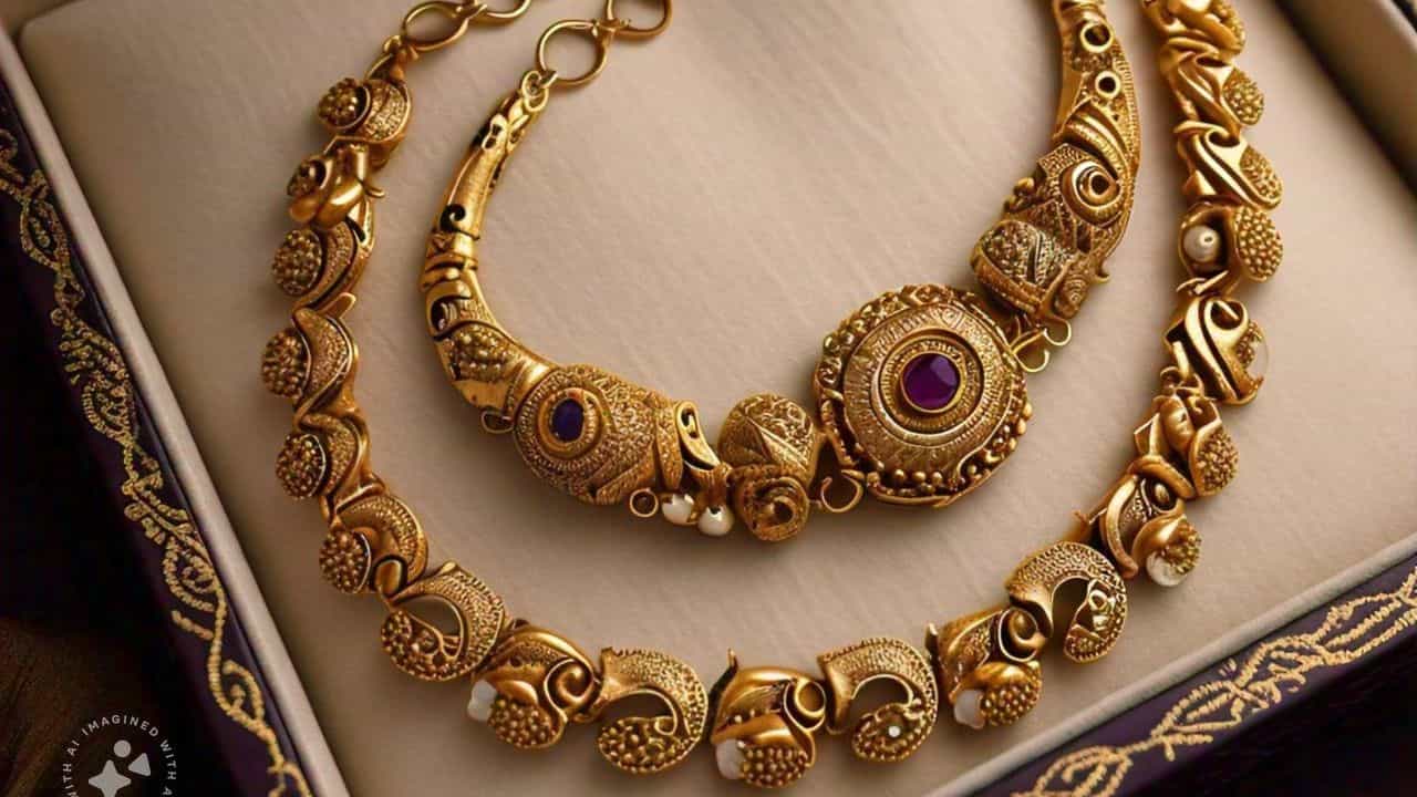 Gold Price Hike: একদিনেই ৮০০০ টাকা বাড়ল দাম! সোনার কথা ভেবেই মাথায় হাত মধ্যবিত্তের Gold Price Hike: একদিনেই ৮০০০ টাকা বাড়ল দাম! সোনার কথা ভেবেই মাথায় হাত মধ্যবিত্তের