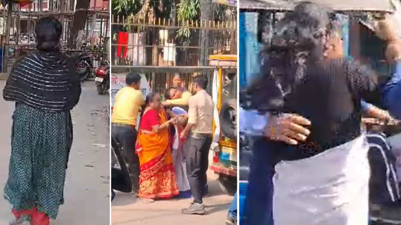 Jalpaiguri: দু'জনেরই খোলা চুলে ঢাকা মুখ, একে অপরের ওপর যেন ঘাড়ে উঠে পড়েছেন! ভরা রাস্তায় টোটোর আড়ালে দুই বিবাহিত মহিলাই কিনা... বাক্যিহারা যাঁরা দেখলেন সে দৃশ্য Jalpaiguri: দু'জনেরই খোলা চুলে ঢাকা মুখ, একে অপরের ওপর যেন ঘাড়ে উঠে পড়েছেন! ভরা রাস্তায় টোটোর আড়ালে দুই বিবাহিত মহিলাই কিনা... বাক্যিহারা যাঁরা দেখলেন সে দৃশ্য