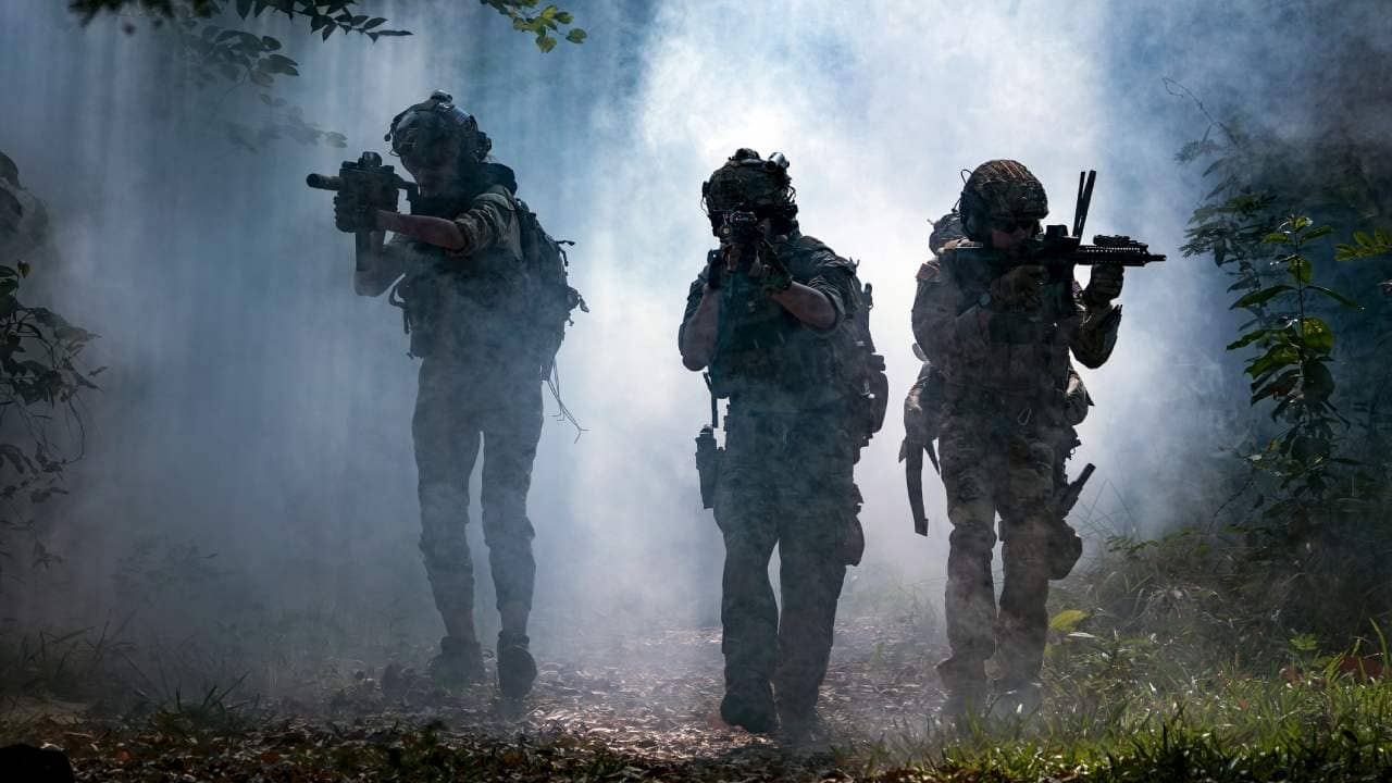 Pakistans eyes on Kashmir: তৈরি হচ্ছে সরকারি জঙ্গি, পাহারা দিচ্ছে কমান্ডো বাহিনী, ফের কাশ্মীর হানার ‘মওকা’ খুঁজছে পাকিস্তান?