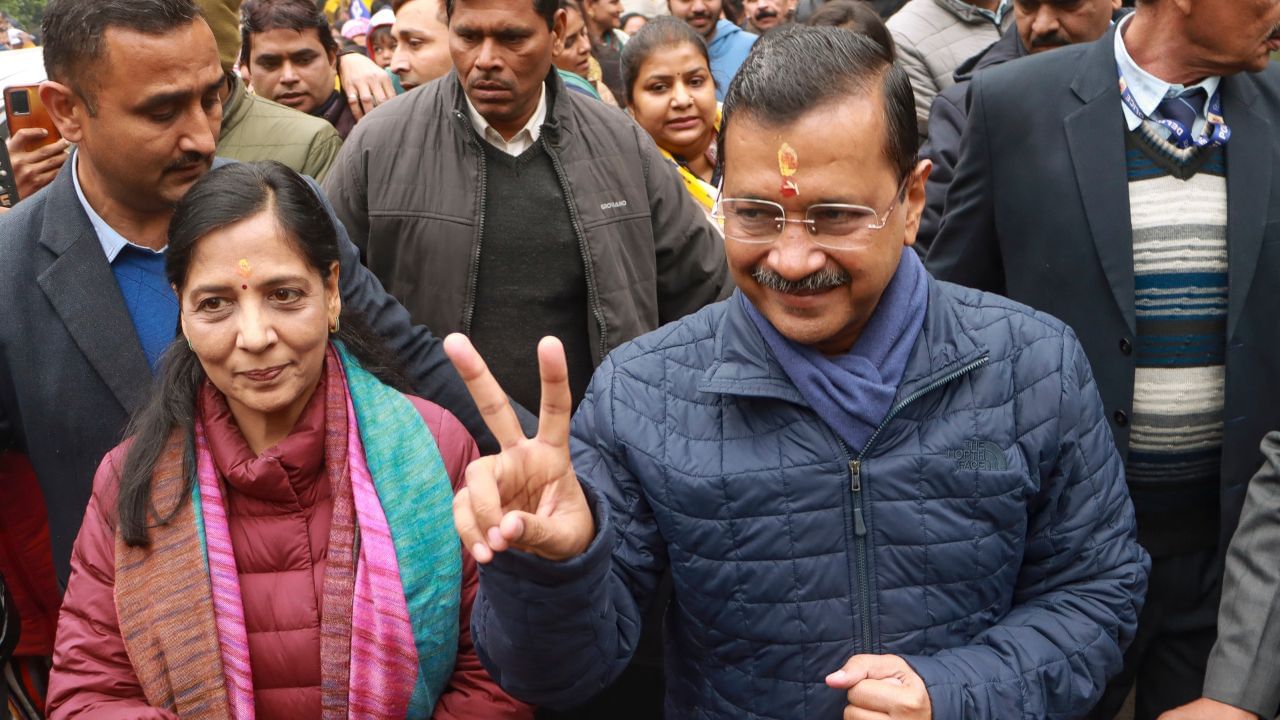 Arvind Kejriwal's Asset: কোটি টাকার পর্দা থাকলেও কেজরীবালের নেই কোনও বাড়ি-গাড়ি! ব্যাঙ্কে কত টাকা আছে জানেন?