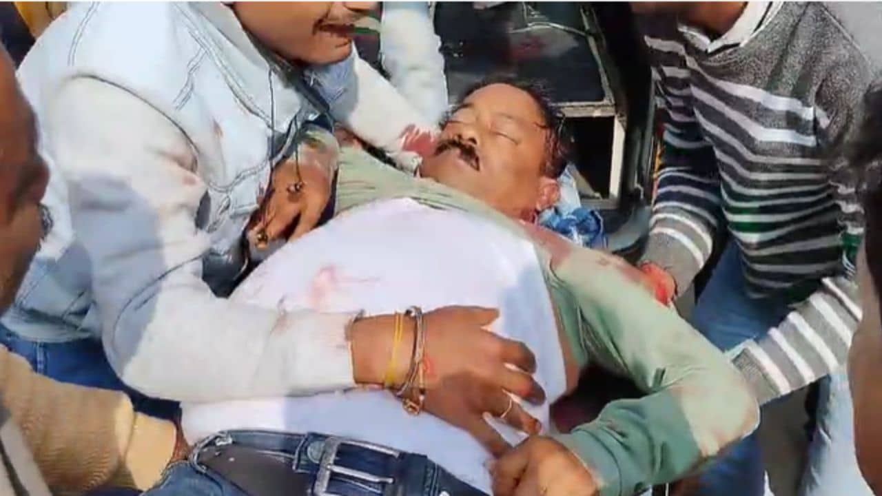 Maldah: ভরা বাজারে তৃণমূল কাউন্সিলরের মাথা ফুঁড়ে গেল বুলেট! বছরের শুরুতেই ভয়ঙ্কর ঘটনা