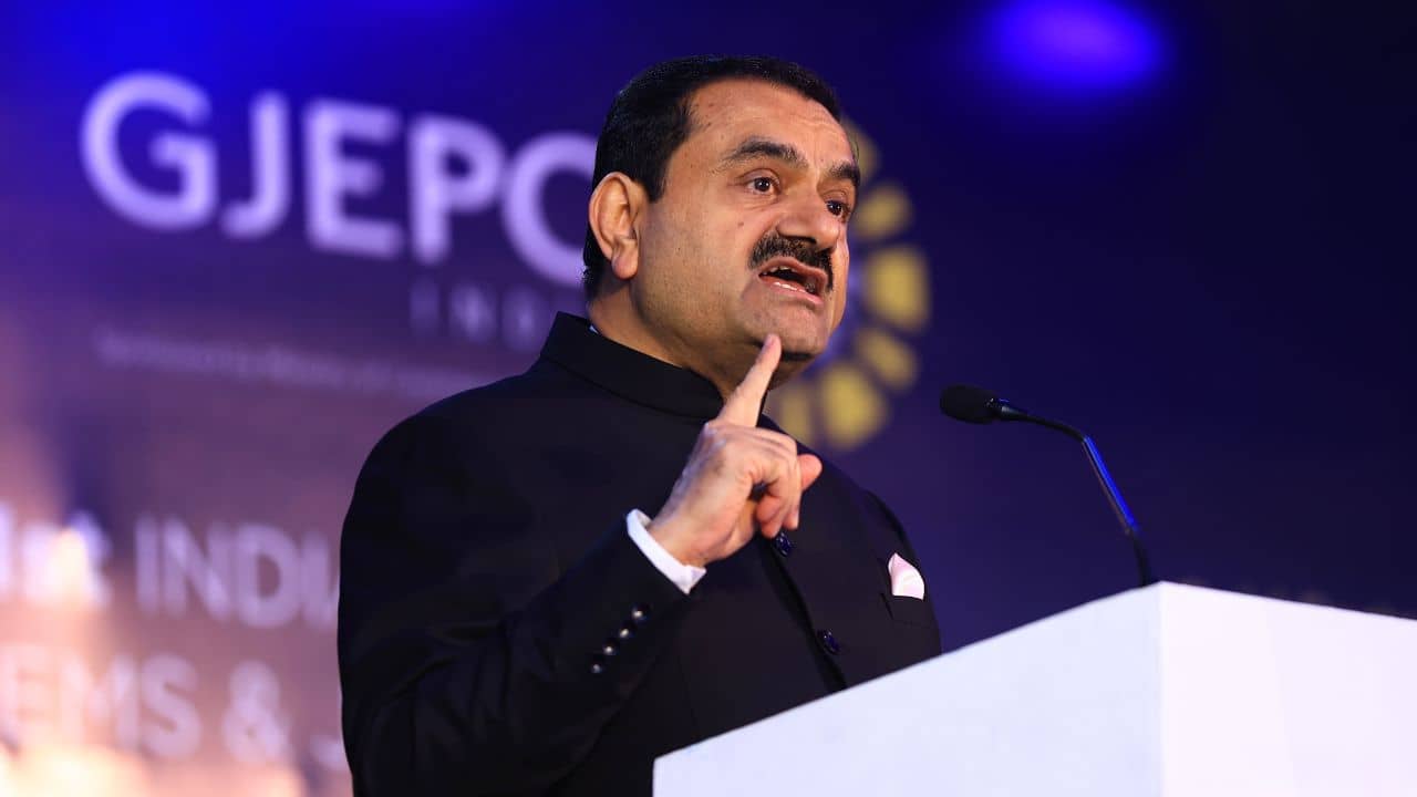 Adani Group: ঝুলল তালা! ৩ হাজার কোটি টাকার বিদ্যুৎ প্রকল্প গুটিয়ে নিল আদানিরা, হঠাৎ কেন এমন সিদ্ধান্ত?