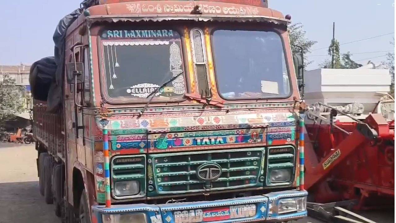 Ammonium nitrate: বীরভূমের বুকের উপর দিয়ে যাচ্ছিল একটি লরি, তাতে রয়েছে ১৬ হাজার কেজি...