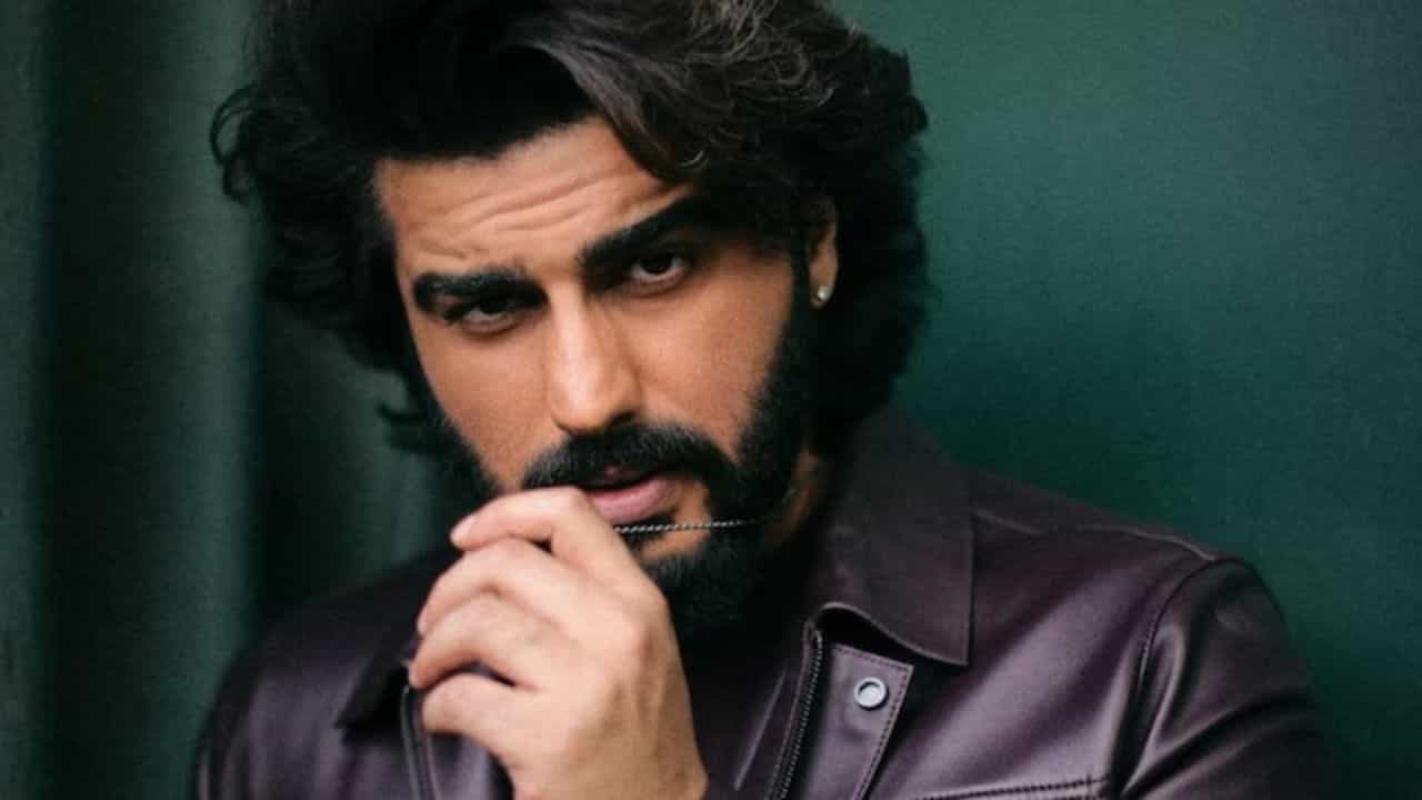 মালাইকাকে ছাড়তেই জোড়া প্রাপ্তি অর্জুনের! নায়কের জীবনে এলেন কোন দুই সুন্দরী? মালাইকাকে ছাড়তেই জোড়া প্রাপ্তি অর্জুনের! নায়কের জীবনে এলেন কোন দুই সুন্দরী?