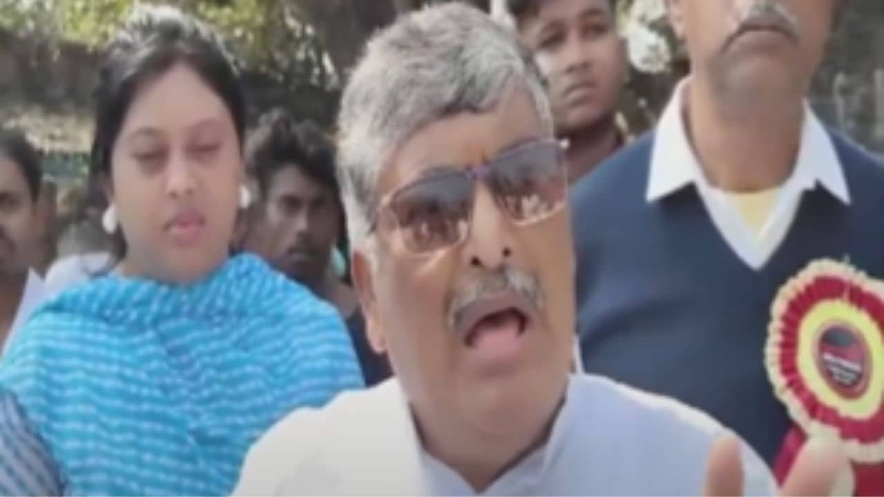 Asit Majumdar: বঁটি-কাটারি লেকে মারো...তৃণমূল করে খাওয়ার জায়গা নয়!, উচ্ছেদ রুখতে মারের নিদান বিধায়কের