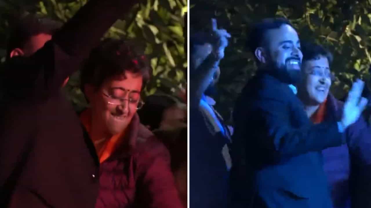 Atishi Marlena: 'মন খারাপ' কেজরীবালের! শীর্ষ ক্ষমতা হারিয়েও উদ্দাম নাচ দিল্লির বিদায়ী মুখ্যমন্ত্রী অতিশীর