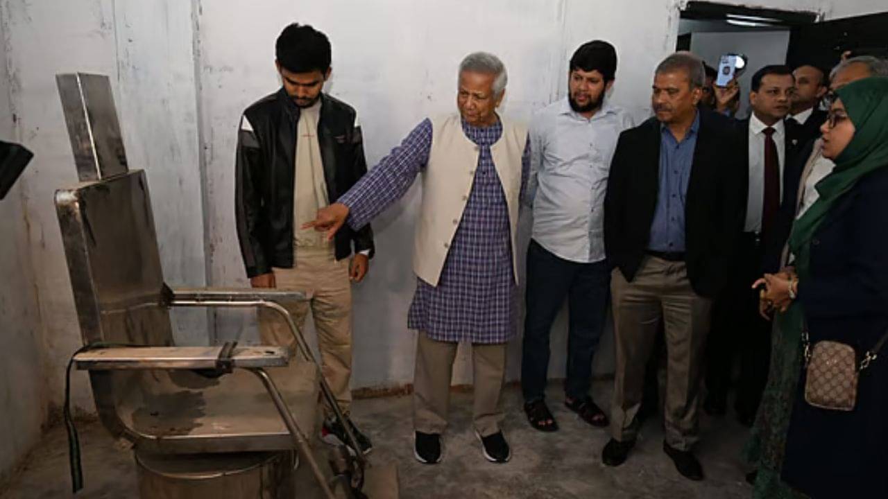 Sheikh Hasinas Aynaghar: হাসিনার আয়নাঘরে ইউনূস, কী পেলেন ভিতরে যা দেখেই শিউরে উঠলেন?