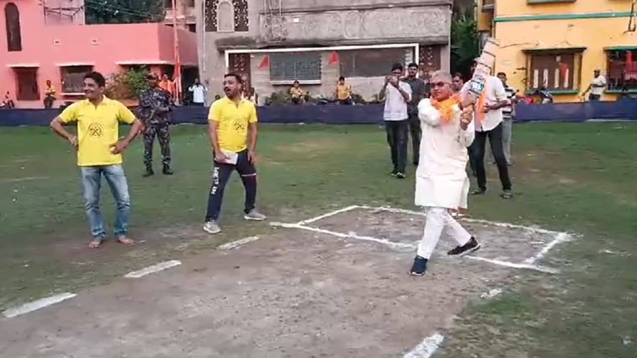 Dilip Ghosh: অর্ধেকটা এগিয়েছি, ব্যাট হাতে মাঠে নেমে কী বার্তা দিলীপের?