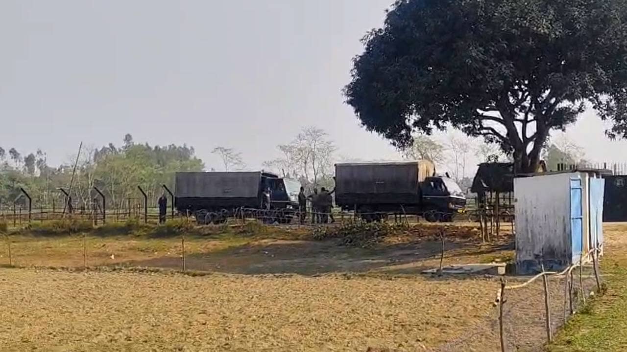 Bangladesh Border: ফের ‘সংঘর্ষ’ সীমান্তে, লড়াই শেষে বাংলাদেশি অনুপ্রবেশকারীদের আটকে দিল বিএসএফ