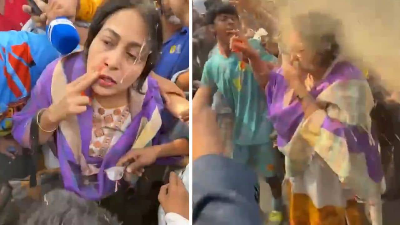 Bangladesh Unrest: ইউনূসের নতুন বাংলাদেশে মুজিবের বাড়ির সামনে চুলের মুঠি ধরে মহিলাকে রাস্তায় ফেলে মার!  কারণটা জানলে গায়ে কাঁটা দেবে