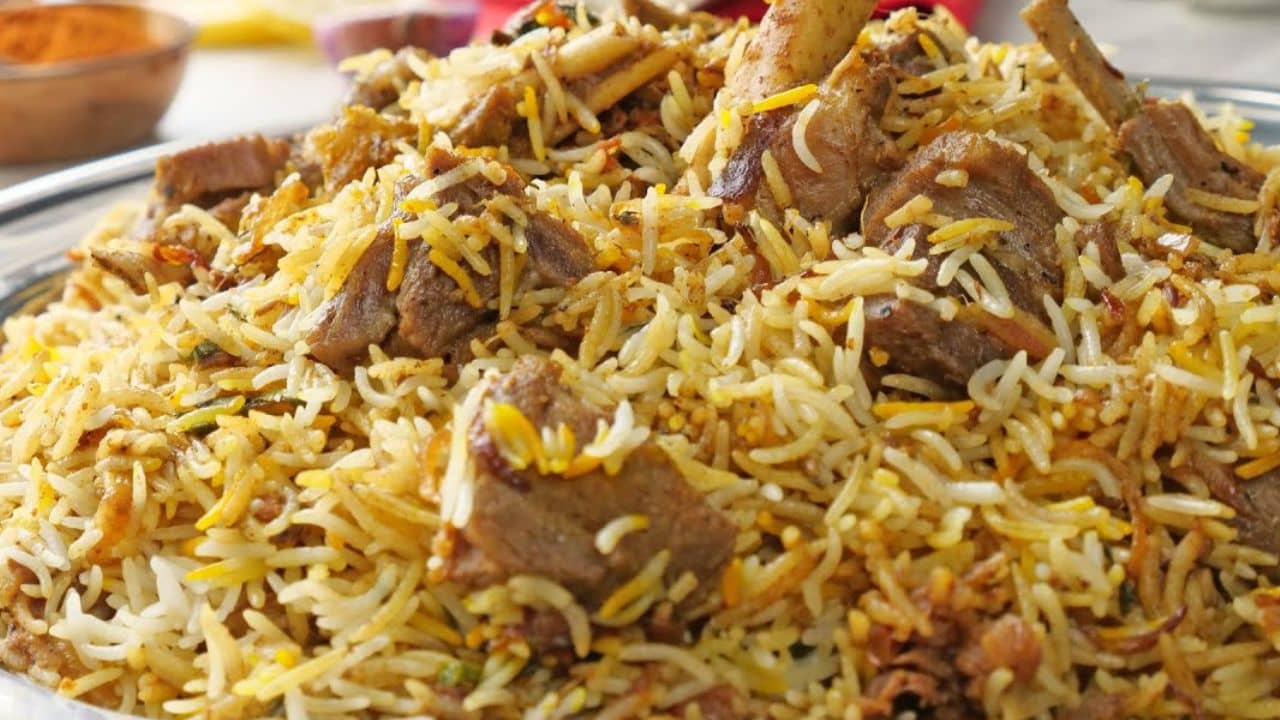 Easy Biryani Recipe: ডিনারে মটন বিরিয়ানির প্ল্যান? বাড়িতেই বানিয়ে ফেলুন, রইল চটজলদি রেসিপি