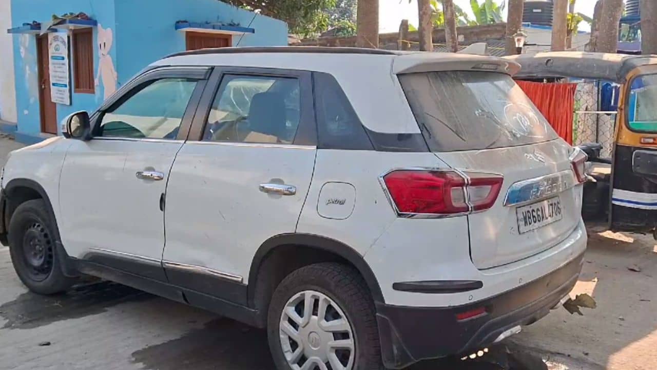 ধরে ফেলল পুলিশ, তৃণমূলের সাবিত্রীকে কি এই গাড়িই পিষে দিতে চাইছিল?