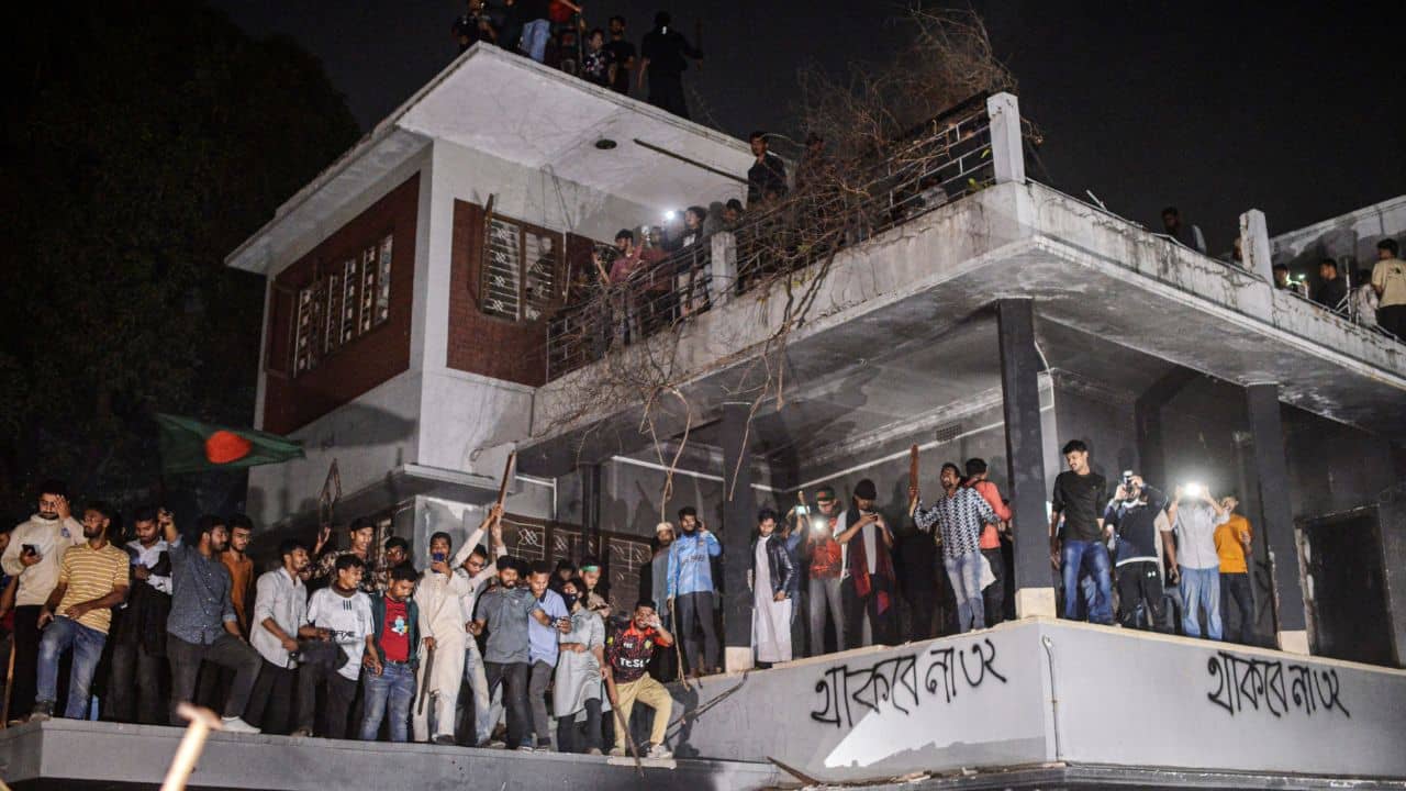 Sheikh Mujibur Rahman House Vandalized: বাংলাদেশ আবার ভয়ঙ্কর, এবারের ধ্বংসলীলাও কি পূর্বপরিকল্পিত? পিছনে কি সেই ইউনূসই?