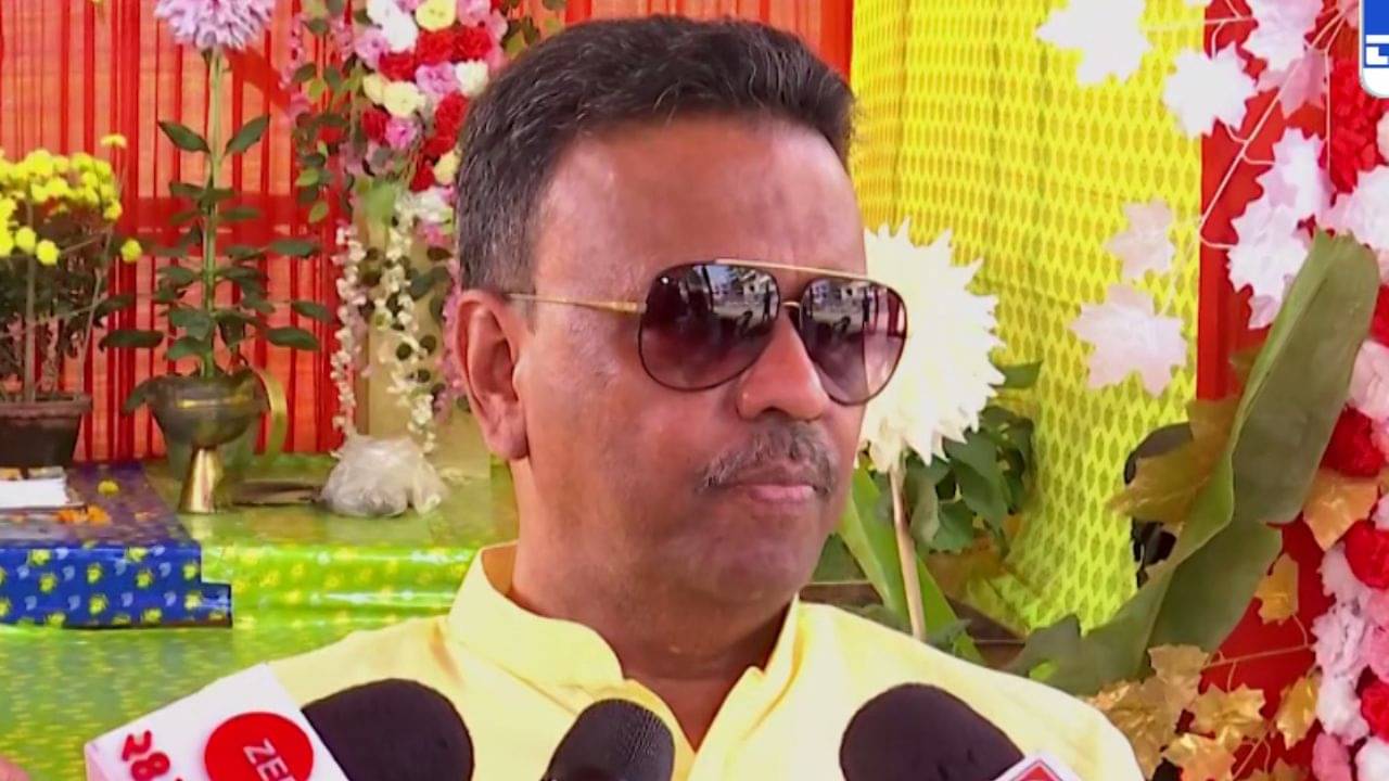 Jogesh Chandra Chaudhuri College: ...ওকে গ্রেফতার করা উচিত, নাম না করে সাব্বিরের উদ্দেশ্য়ে বার্তা ববির?