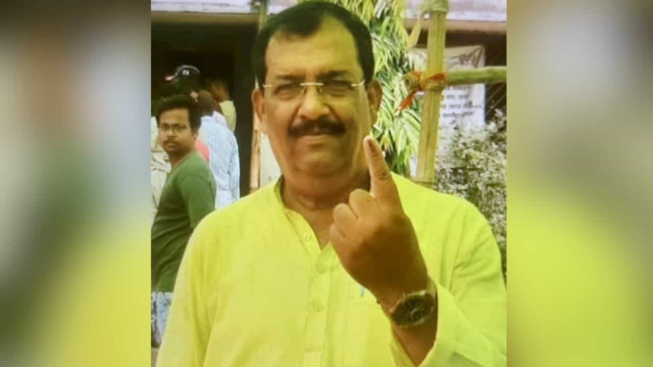 TMC: একের পর এক চেক বাউন্স, আর্থিক প্রতারণার অভিযোগে পুলিশের জালে সপুত্র প্রাক্তন তৃণমূল কাউন্সিলর TMC: একের পর এক চেক বাউন্স, আর্থিক প্রতারণার অভিযোগে পুলিশের জালে সপুত্র প্রাক্তন তৃণমূল কাউন্সিলর