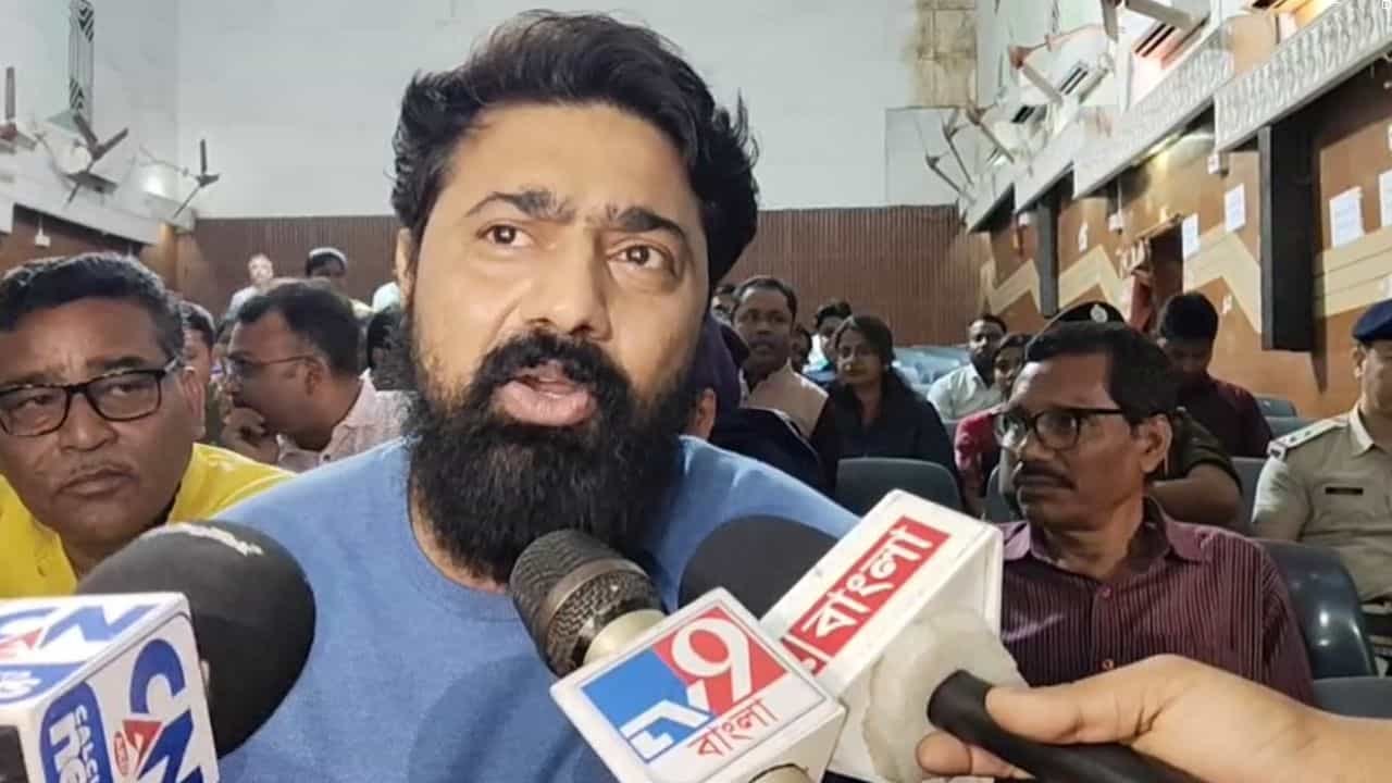 Ghatal Master Plan: ঘাটাল মাস্টারপ্ল্যান নিয়ে বৈঠকে ডাক পেল না বাম-বিজেপি, জবাব দিলেন দেব Ghatal Master Plan: ঘাটাল মাস্টারপ্ল্যান নিয়ে বৈঠকে ডাক পেল না বাম-বিজেপি, জবাব দিলেন দেব