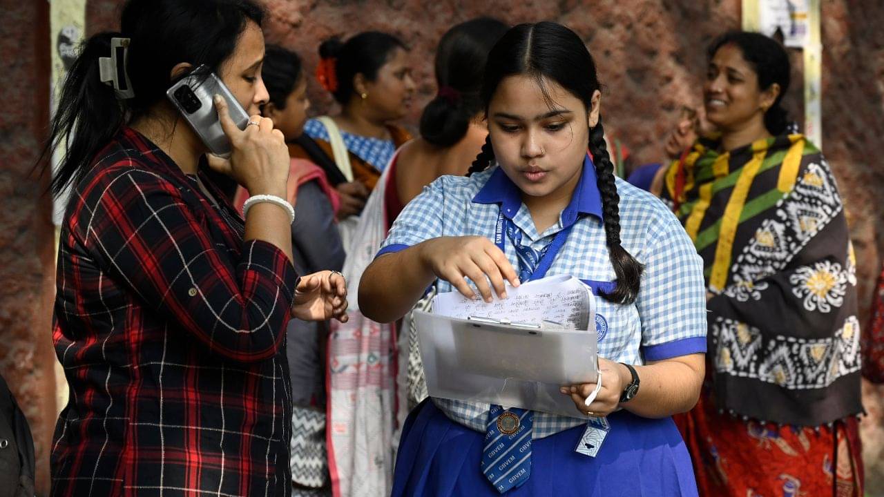 Higher Secondary: দুৰ্ভাগ্যের...! পরীক্ষার্থী ছাত্রছাত্রীদের প্রতিকূলতায় ফেলে..., উচ্চ মাধ্যমিক পরীক্ষার ঠিক আগের দিনই প্রশাসনের তরফ থেকে বড় ঘোষণা! কী হল?