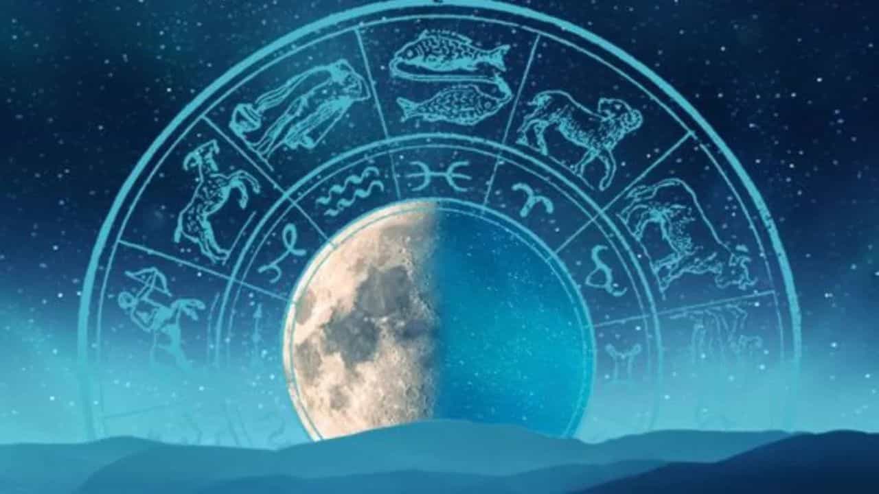 আজকের দিনটি কেমন যাবে? প্রতি ১২ রাশির জাতক-জাতিকাদের এ দিনে কী কী পদক্ষেপ গ্রহণ করা উচিত, কী কী গ্রহণ করা উচিত নয়? তাতে আজকের কি দিনটি শুভ হয়? এছাড়া কোনও বিষয়ের উপর নজর দিলে সহজেই ক্ষতি এড়াতে পারবেন। পাশাপাশি আজকে কোনও কোনও বিষয়ে আপনাকে সতর্ক থাকতে হবে, সেটাও জানা যাবে জ্যোতিষশাস্ত্রে। আজ কেমন যাবে স্বাস্থ্য, কেমন থাকবে মানসিক অবস্থা, চলুন জেনে নেওয়া যাক আজকের রাশিফল।