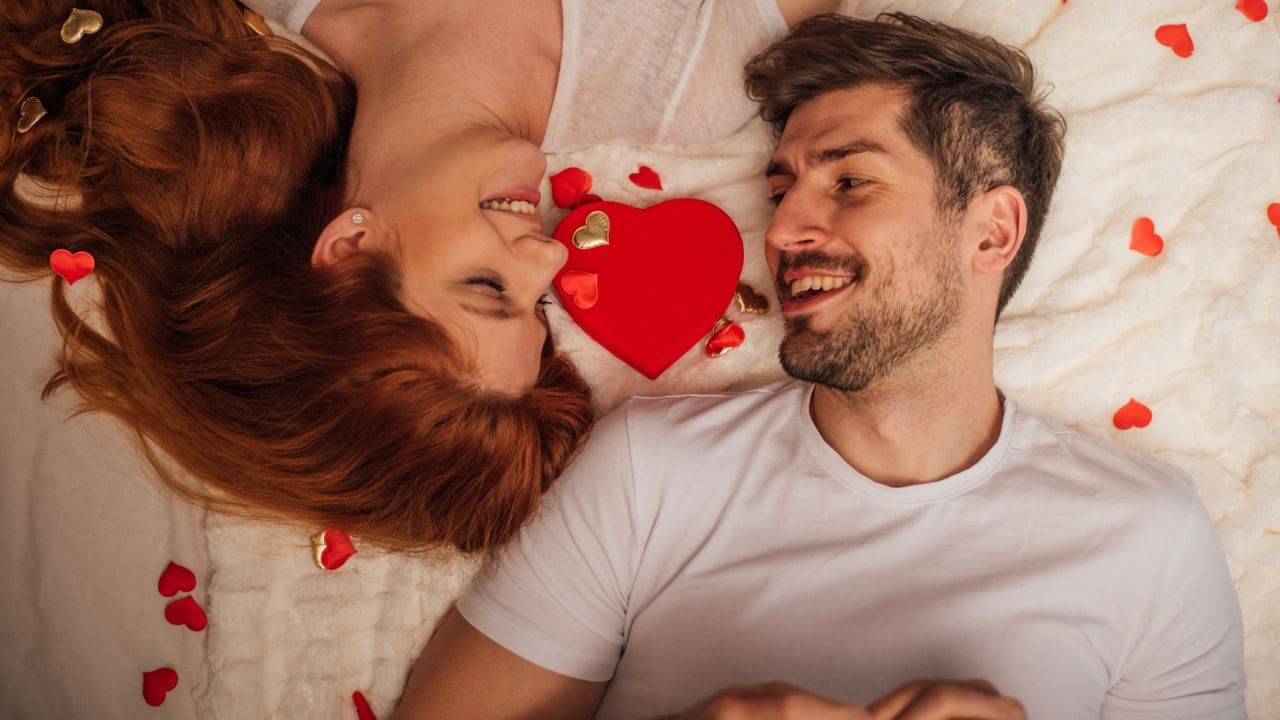 Valentine’s Week: আই লভ ইউ তো হামেশাই বলেন, অন্য ভাষায় প্রেম নিবেদন করে সারপ্রাইজ দিন পার্টনারকে