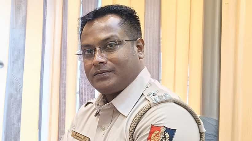 Howrah OC: মহিলার সঙ্গে গাড়ির ভিতর যত কাণ্ড! ভয়ঙ্কর ঘটনা ঘটল চণ্ডীতলার OC-র সঙ্গে