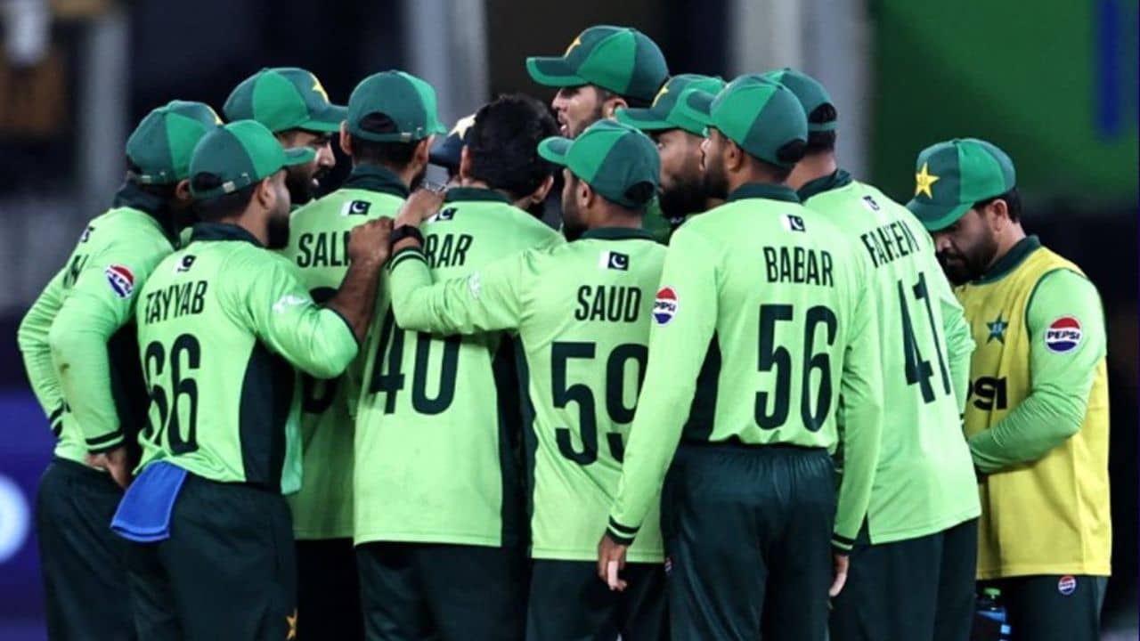 Pakistan Cricket: নেতা কে? পাক শিবিরে ধুন্ধুমার! ট্রফির দৌড়ে নেই, তবু লড়াই দলে!