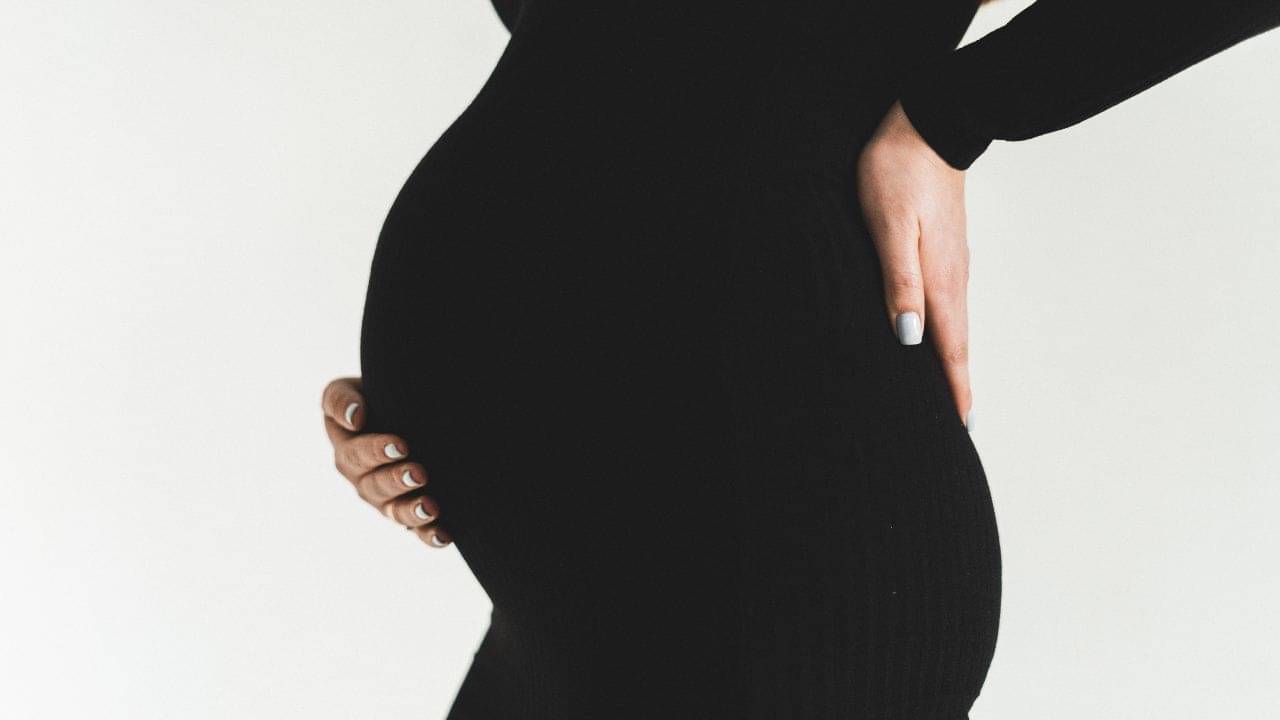 Pregnancy: বোঝা যাবে না বেবি বাম্প, এভাবেও প্রেগন্যান্ট হওয়া সম্ভব!