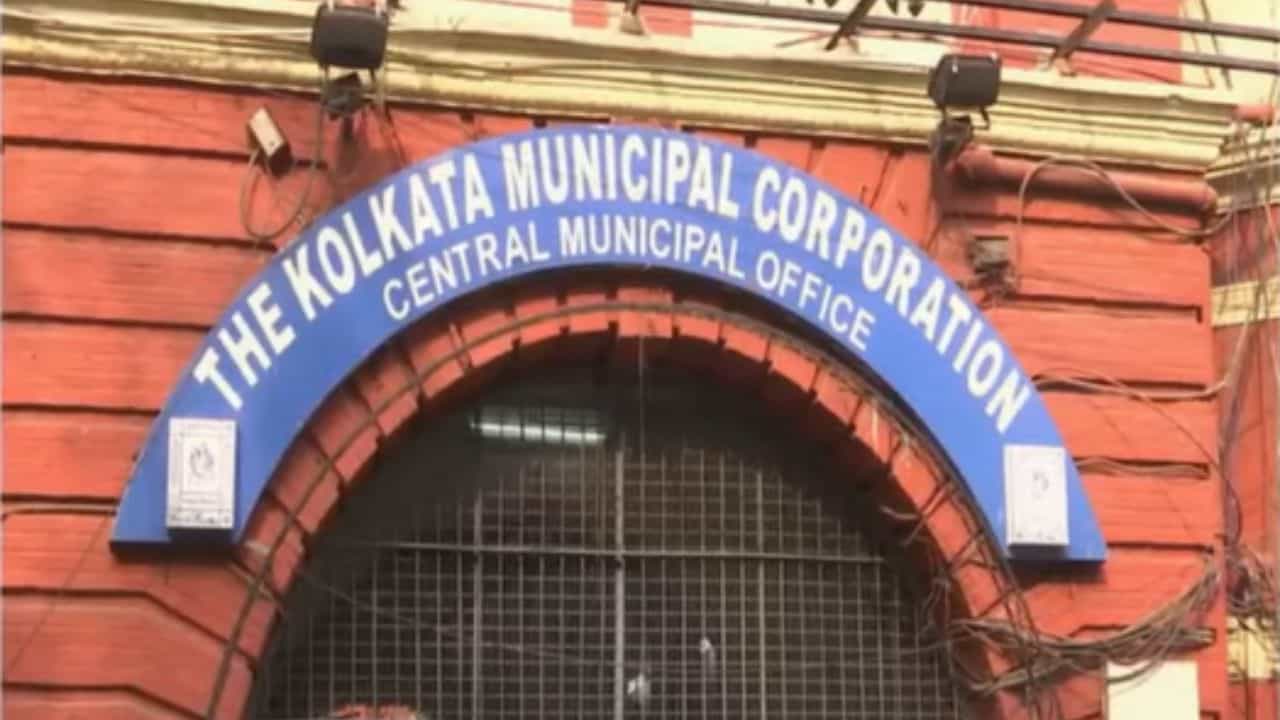 Kolkata Municipal Corporation: ওপার বাংলার বাসিন্দা, হাতে ভারতীয় পাসপোর্ট! কলকাতা পুরসভা থেকে আটক 'বাংলাদেশি' Kolkata Municipal Corporation: ওপার বাংলার বাসিন্দা, হাতে ভারতীয় পাসপোর্ট! কলকাতা পুরসভা থেকে আটক 'বাংলাদেশি'