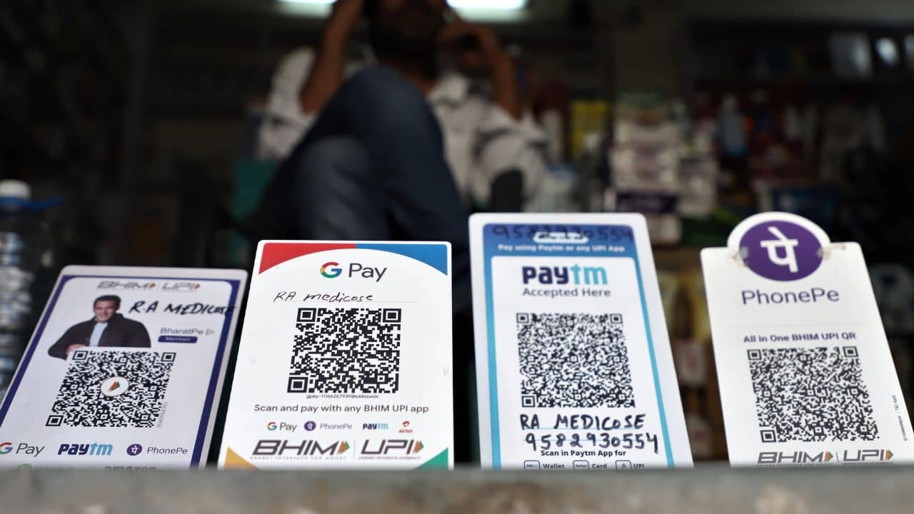 আর কোনও ঝঞ্ঝাটই থাকবে না, GPay, Phonepe-এর মাধ্যমে এক নিমেষে EPFO-র টাকা তুলে নিতে পারবেন আপনি