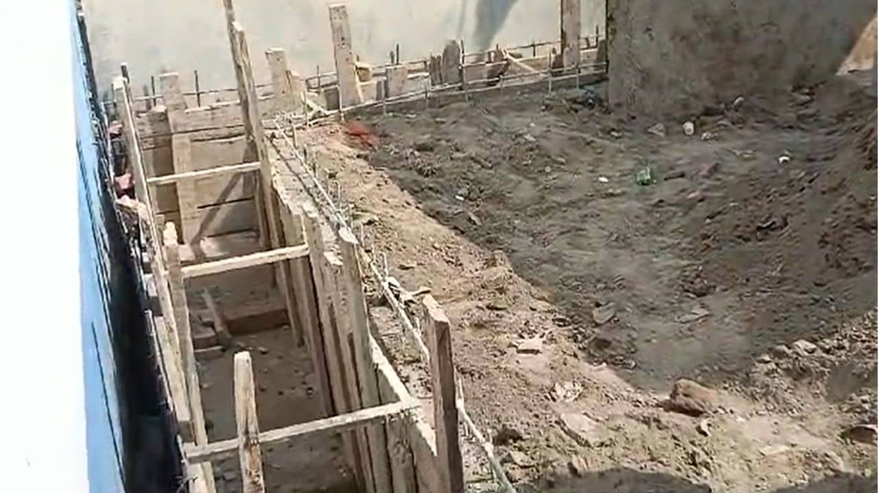 ড্রেনেও স্ক্যাম! ৭ লক্ষের চুরি যাওয়া হাইড্রেন চুপিসাড়ে ফেরত দিল ওরা!