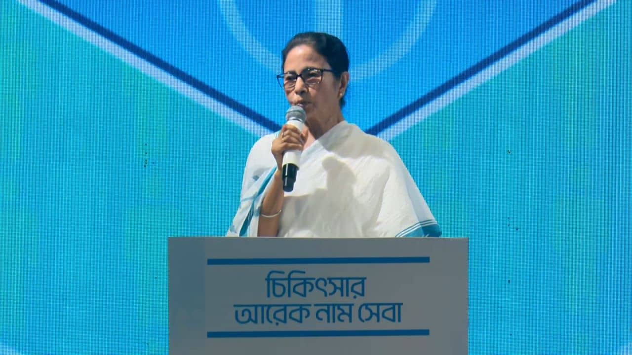 LIVE UPDATES: বেতন বাড়ছে জুনিয়র-সিনিয়র সহ সব ডাক্তারদের, বড় ঘোষণা মুখ্যমন্ত্রীর