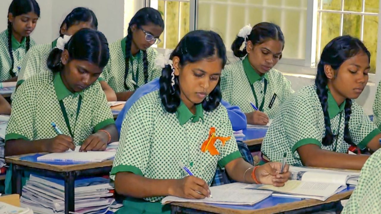 Govt School: সব সরকারি স্কুলের জন্য বড় উদ্যোগ কেন্দ্রের, পড়ুয়াদের জন্য খুশির খবর