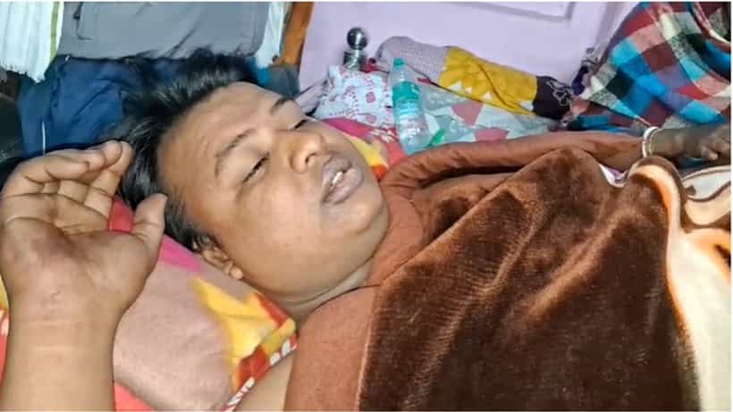 Malda: BSF-এর হেড-কোয়ার্টারের কাছে এলোপাথাড়ি কোপ, রাস্তাতেই লুটিয়ে পড়লেন TMC বিধায়কের গাড়ির চালক