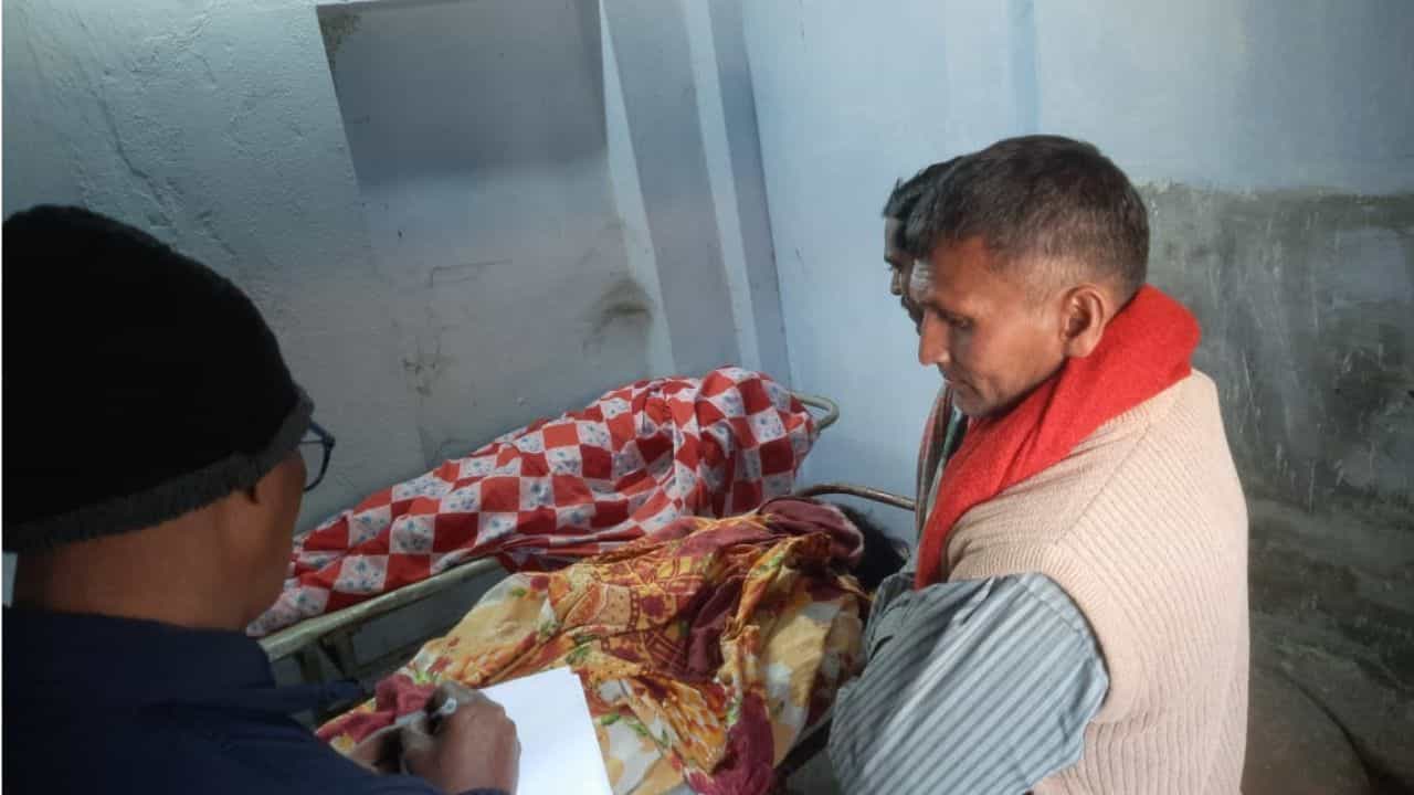 Malda: পিসতুতো দিদির আত্মহত্যার খবর শুনেই গলায় দড়ি দিল কিশোরী Malda: পিসতুতো দিদির আত্মহত্যার খবর শুনেই গলায় দড়ি দিল কিশোরী