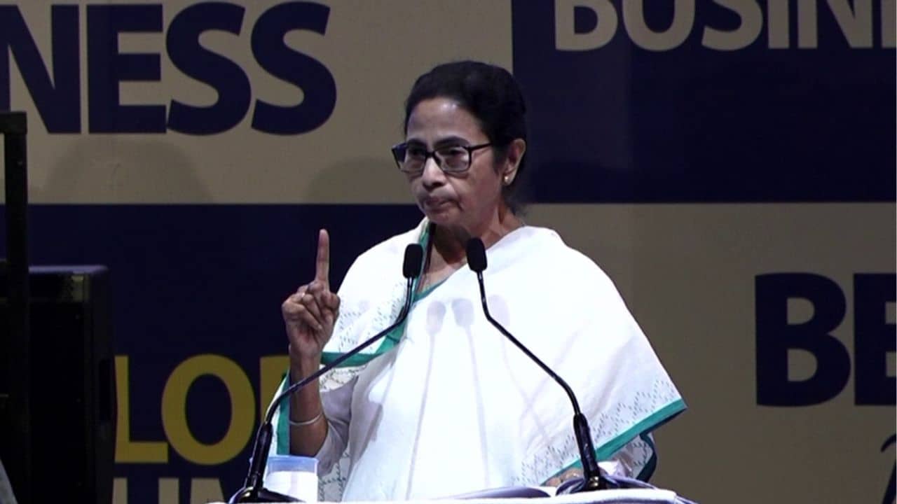 BGBS 2025: কর্মসংস্থান ছাড়া যুব প্রজন্ম টিকতে পারবে না, বিনিয়োগের আহ্বান জানিয়ে বললেন মুখ্যমন্ত্রী