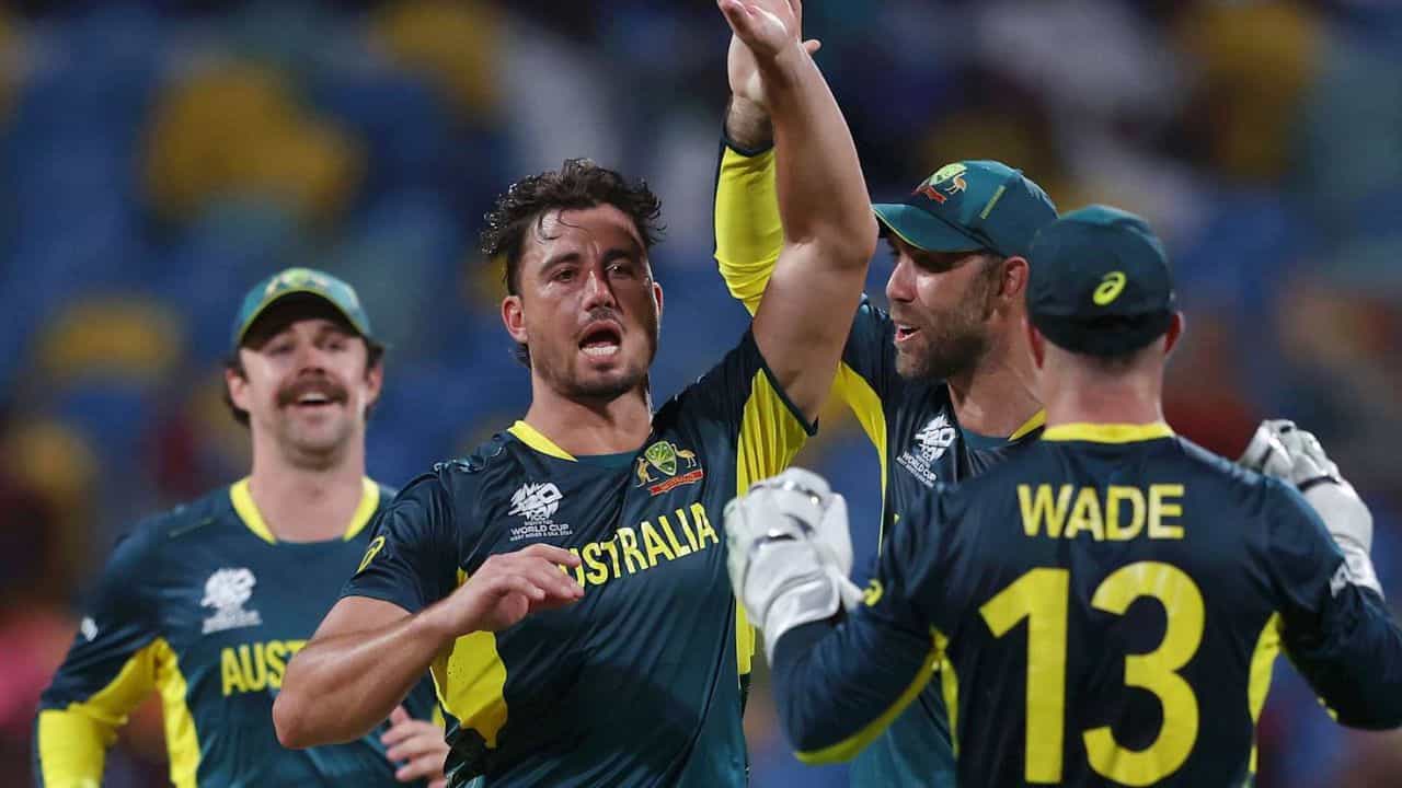 Cricket Australia: চ্যাম্পিয়ন্স ট্রফির আগে আচমকা অবসর অজি অলরাউন্ডারের, নেপথ্যে কোন কারণ? Cricket Australia: চ্যাম্পিয়ন্স ট্রফির আগে আচমকা অবসর অজি অলরাউন্ডারের, নেপথ্যে কোন কারণ?