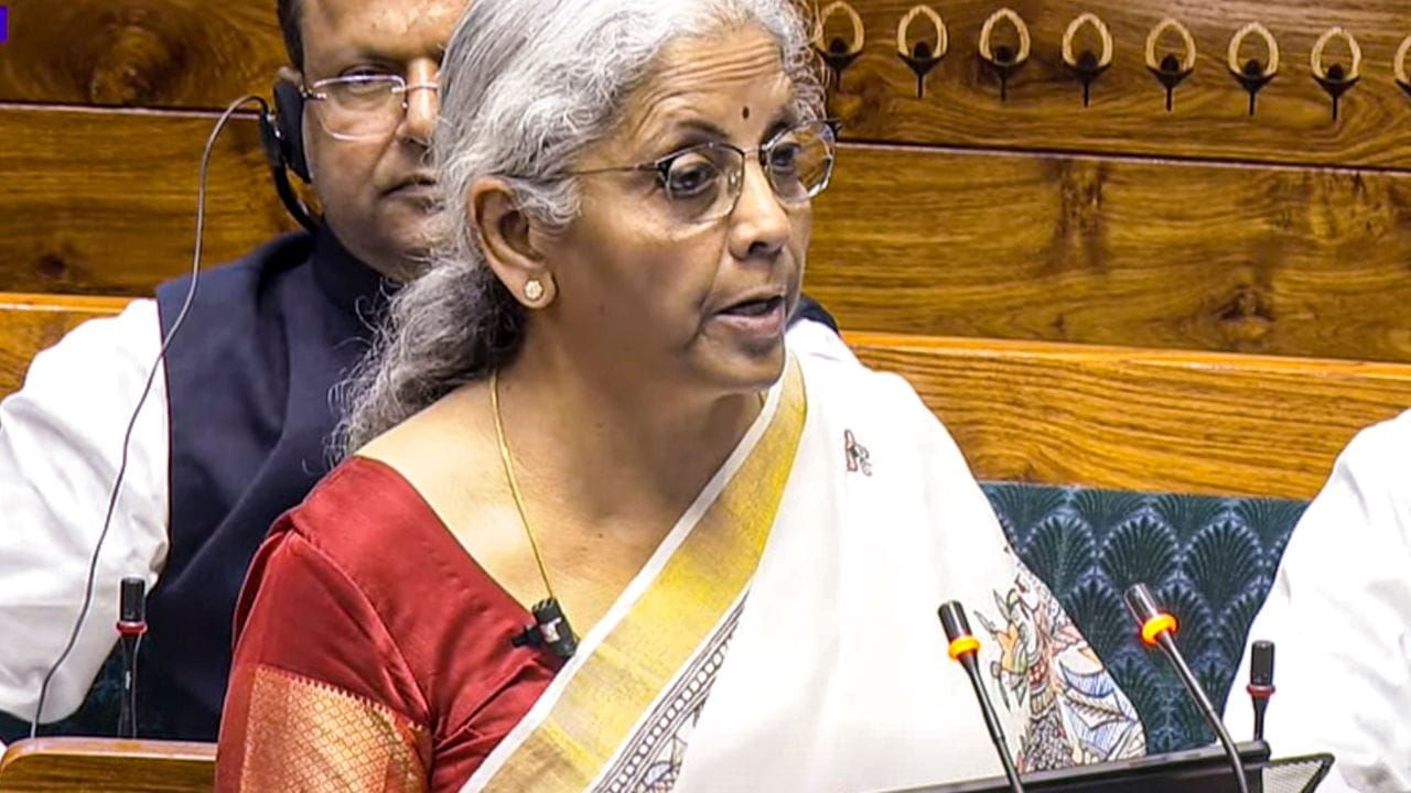 Union Budget 2025: ক্যানসার রোগীদের জন্য বড় ঘোষণা, ৩৬টি জীবনদায়ী ওষুধের কর মকুব