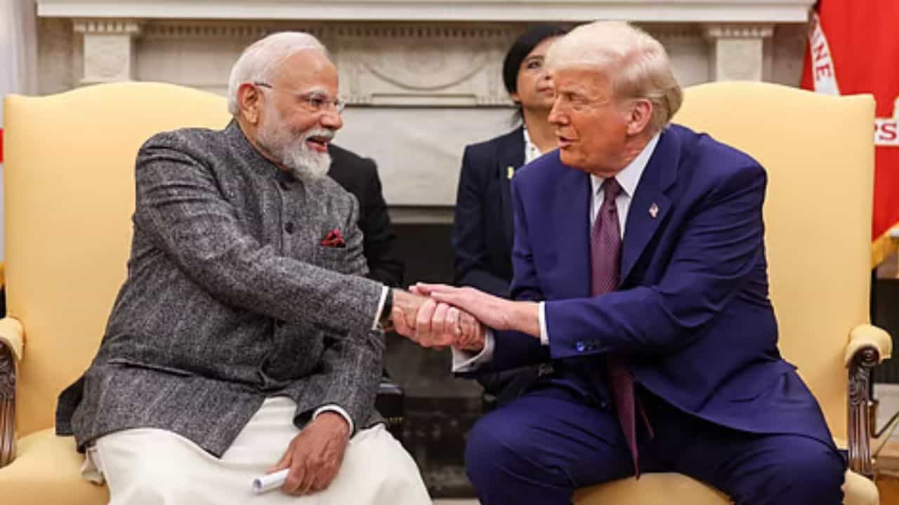 India-US Tarif: 'MEGA'-র সমীকরণ বুঝিয়ে মোদীর ভূয়সী প্রশংসায় মার্কিন সাংবাদিক, রাষ্ট্রনেতাদের অনুকরণের পরামর্শ