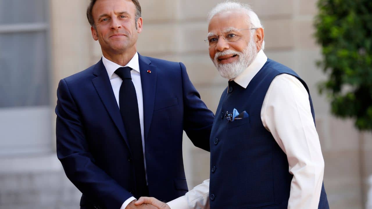 Modi in France: ম্যাকরোঁর দেশে প্রধানমন্ত্রী, মোদী আমলে ভারতে তিন গুণ বিনিয়োগ বাড়িয়েছে ফ্রান্স