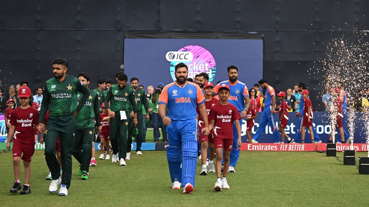 IND vs PAK: ভারত সেমিফাইনালে উঠতে পারবে না, কেন এমন ভবিষ্যদ্বাণী পাক পেসারের?