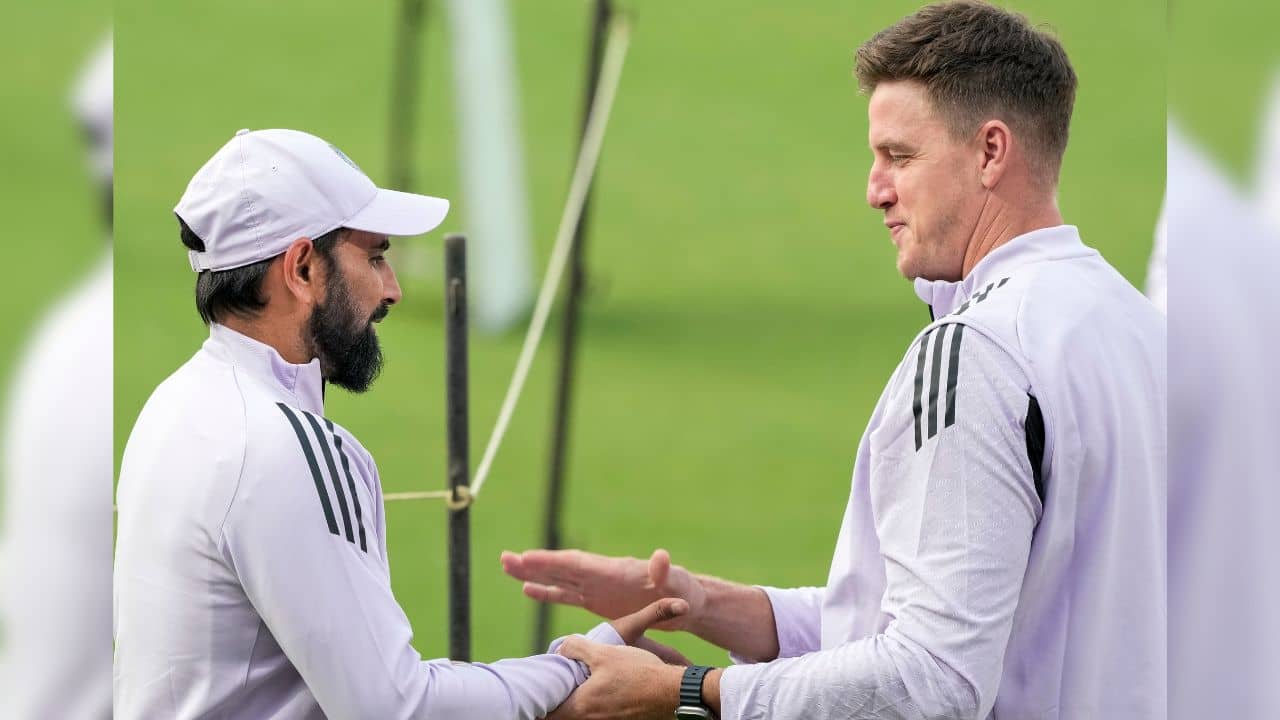 Team India: পরিবারে বিরাট ক্ষতি, তড়িঘড়ি দেশে ফিরলেন ভারতের বোলিং কোচ