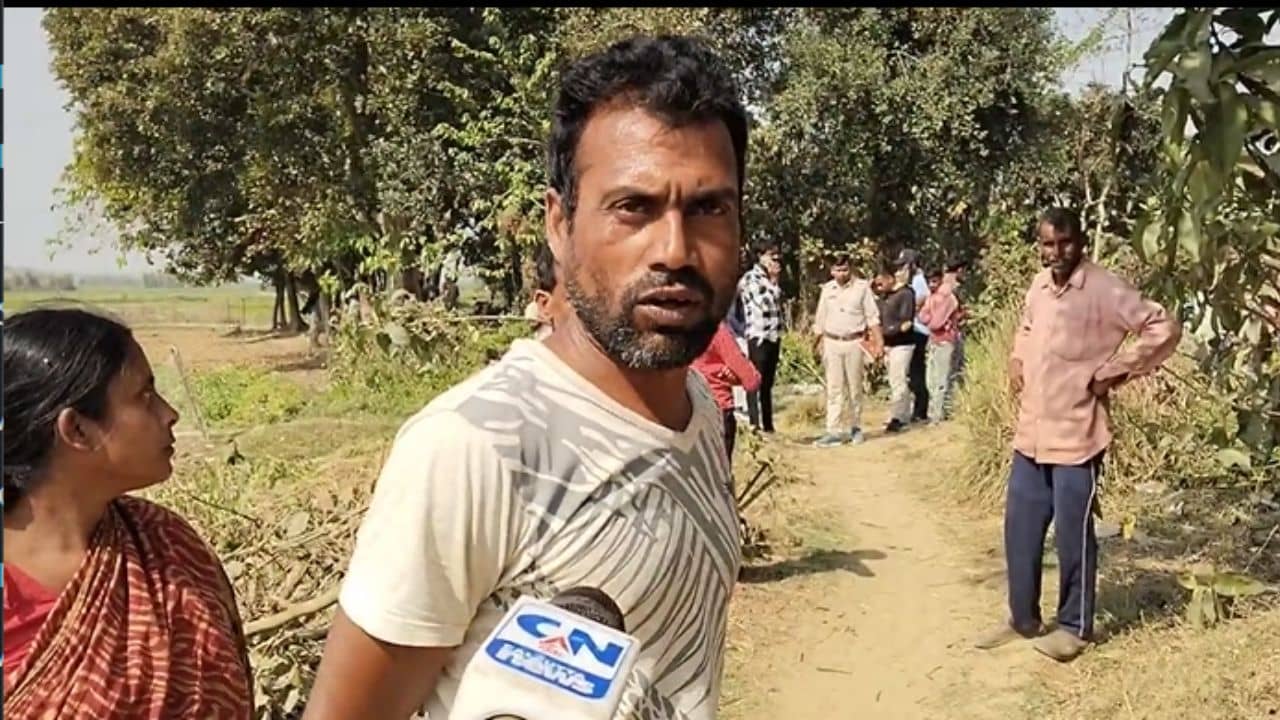 Murshidabad: গ্রামের পূব দিকের রাস্তাতেই রোজ যাতায়াত তাপসের, কিন্তু শনিবারের সন্ধ্যায় সেই পথ মারাতেই ঘটে গেল অনর্থ... পরিবারে নামল ঘোর সঙ্কট