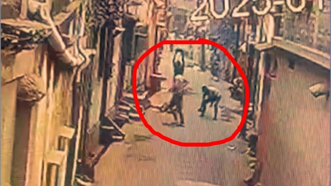 Naihati Murder: অঘোরে ঘুমোচ্ছিল উত্তর প্রদেশের খাটালে, ৭০০ কিলোমিটারের দীর্ঘ পথ পাড়ি দিয়ে নৈহাটির তৃণমূল কর্মী খুনে মূল অভিযুক্তকে ধরল বাংলার পুলিশ Naihati Murder: অঘোরে ঘুমোচ্ছিল উত্তর প্রদেশের খাটালে, ৭০০ কিলোমিটারের দীর্ঘ পথ পাড়ি দিয়ে নৈহাটির তৃণমূল কর্মী খুনে মূল অভিযুক্তকে ধরল বাংলার পুলিশ